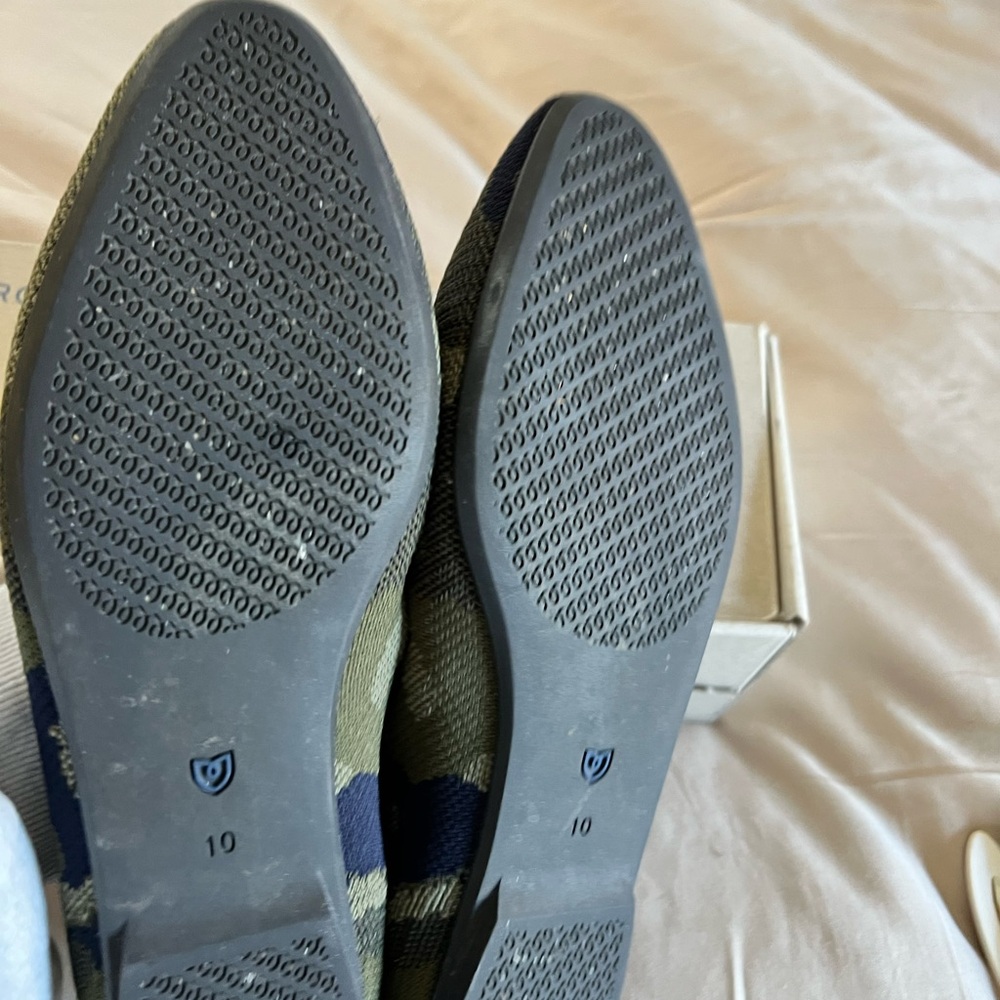 Rothy's Camo Knit Loafers in Olive Green & Black - Picture 4 of 6